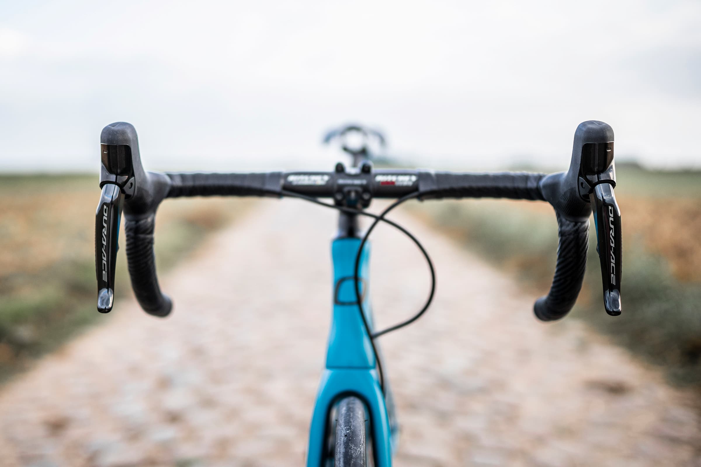 Mettre un cintre plat sur un velo de course sale