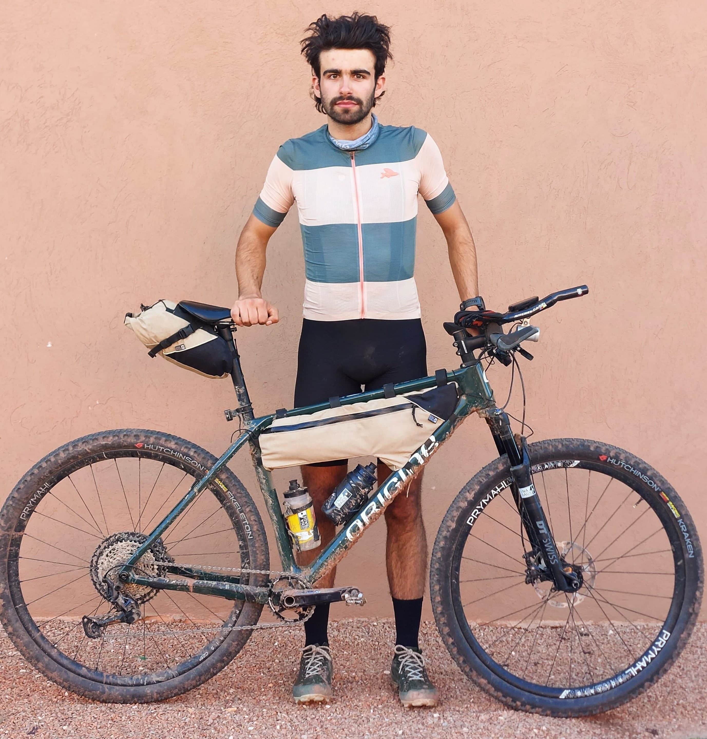 Anatole Naïmi au départ de l'Atlas Mountain Race