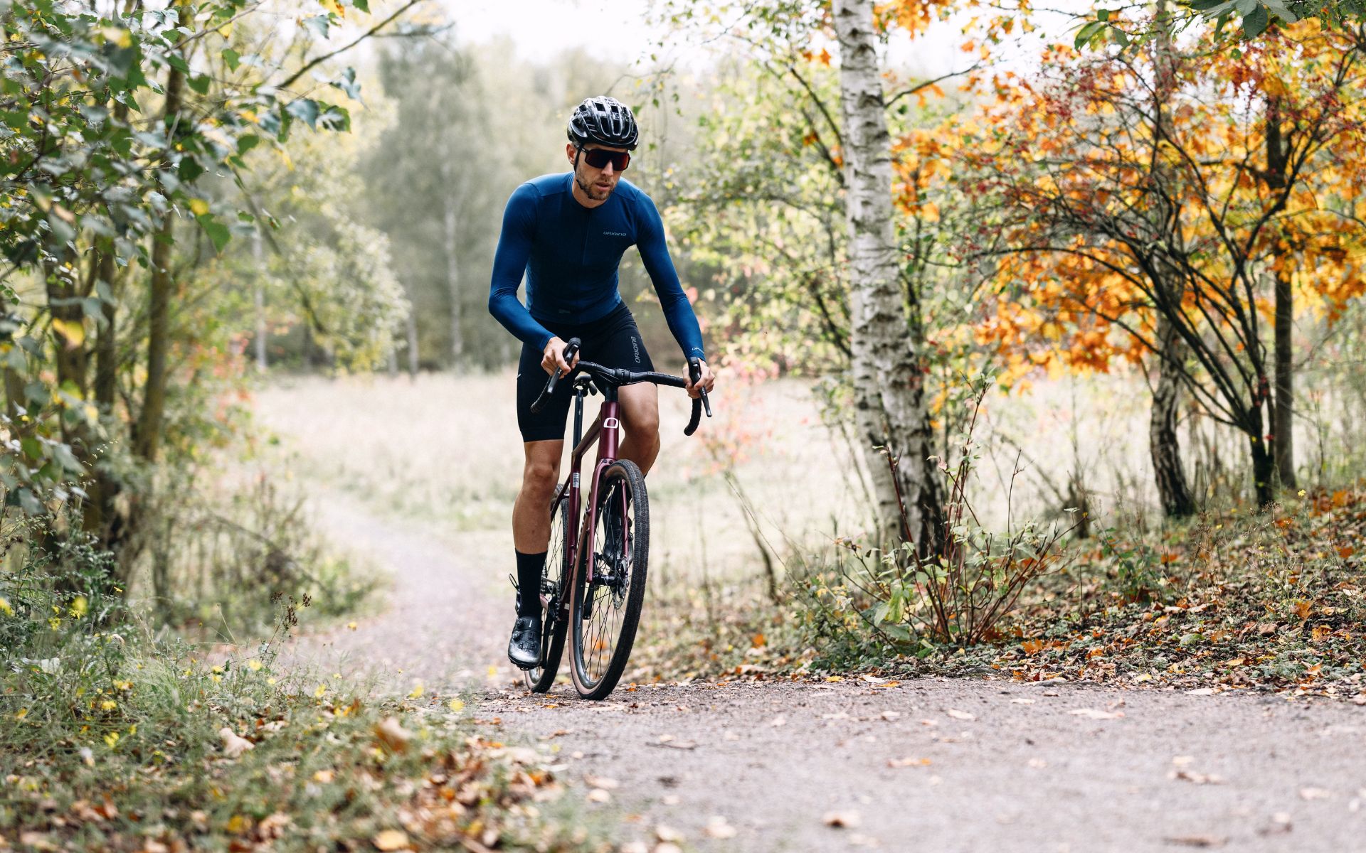 Homme en Gravel sur Nature is Bike