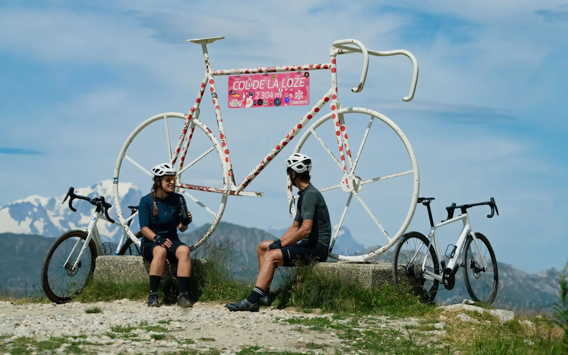 Vélos Origine au Col de Loze